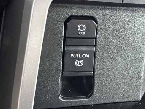 Used 2022 Toyota Tundra Limited image 38