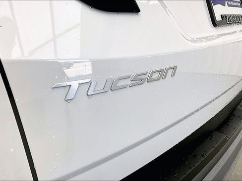 Used 2025 Hyundai Tucson SE AWD/4WD image 17