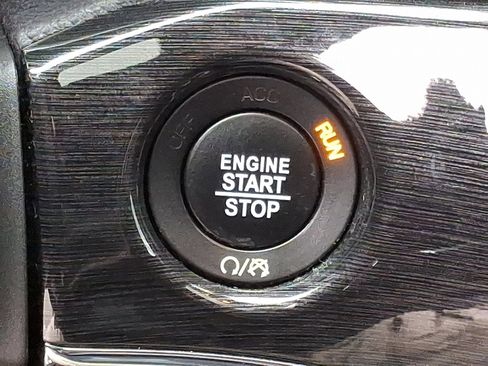 Used 2020 Jeep Grand Cherokee Trailhawk image 24