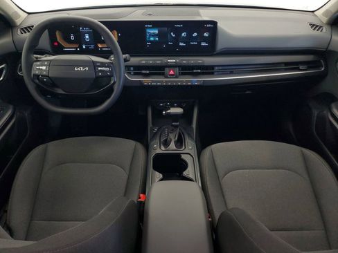 Used 2025 Kia K4 FWD image 16