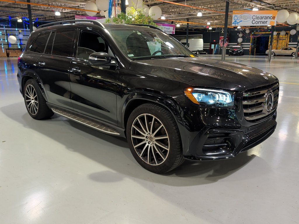 Used 2024 Mercedes-Benz GLS 450 4MATIC w/ AMG Line Exterior image 1