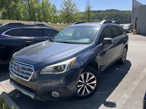 Used 2017 Subaru Outback 2.5i Limited AWD/4WD image 5
