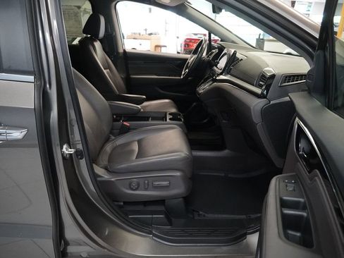 Used 2021 Honda Odyssey Touring image 13