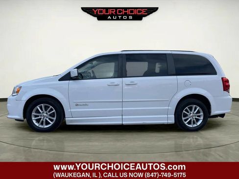 Used 2016 Dodge Grand Caravan SXT w/ Rear Park Assist Package FWD image 3