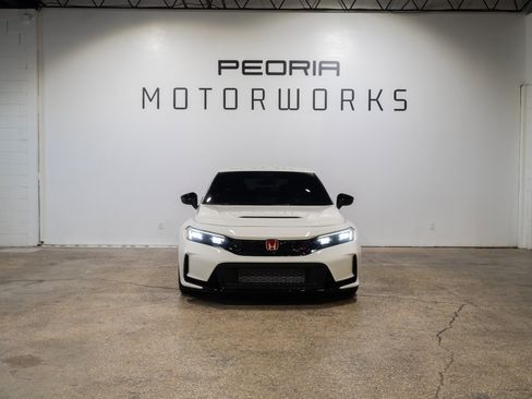 Used 2023 Honda Civic Type R image 3