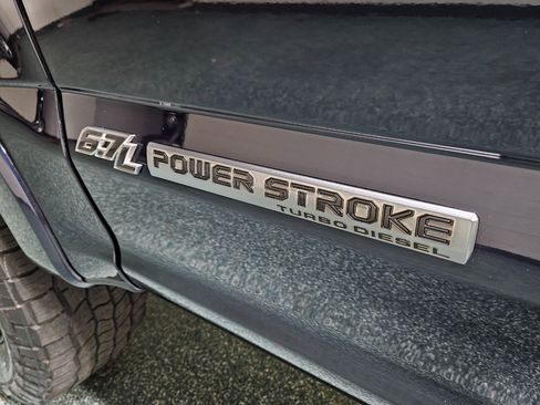 Used 2021 Ford F250 Lariat w/ Tremor Off-Road Package image 16