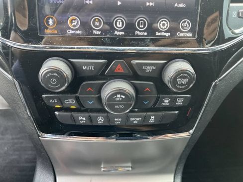 Used 2020 Jeep Grand Cherokee Trailhawk AWD/4WD image 19