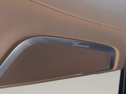 Used 2015 Porsche Panamera 4 AWD/4WD image 11