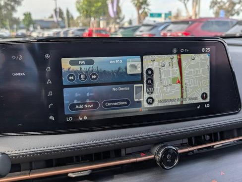 Used 2023 Nissan Ariya FWD image 23