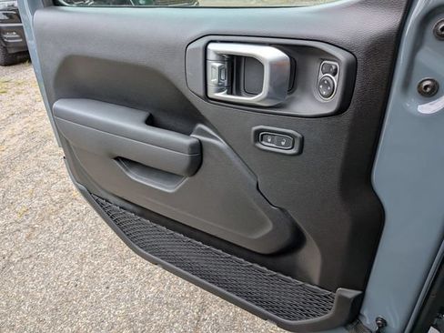 New 2026 Jeep Wrangler Unlimited Sport AWD/4WD image 21