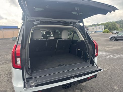 Used 2025 Ford Expedition Max Active image 9