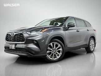Used 2024 Toyota Highlander Limited AWD/4WD video 1