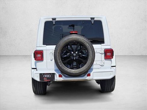 Used 2021 Jeep Wrangler Unlimited Sahara AWD/4WD image 6