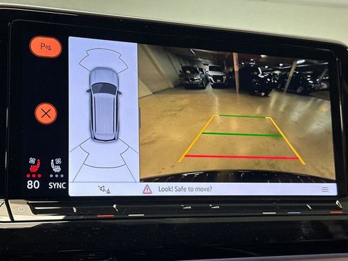 New 2025 Volkswagen Atlas Peak Edition SE image 18