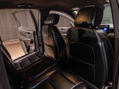 Used 2024 Chevrolet Colorado Trail Boss image 23