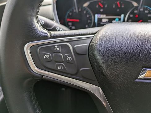 Used 2018 Chevrolet Equinox LT w/ Sun & Infotainment Package FWD image 23