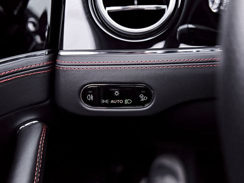 Used 2022 Bentley Flying Spur V8 AWD/4WD image 78