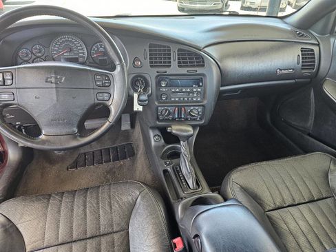 Used 2002 Chevrolet Monte Carlo SS w/ Preferred Equipment Group FWD image 12