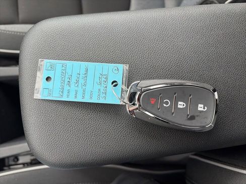 Used 2025 Chevrolet TrailBlazer LS w/ LS Convenience Package FWD image 35