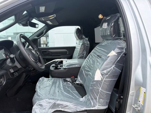 New 2026 RAM 2500 Tradesman AWD/4WD image 11