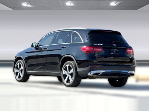 Used 2019 Mercedes-Benz GLC 350e 4MATIC image 3