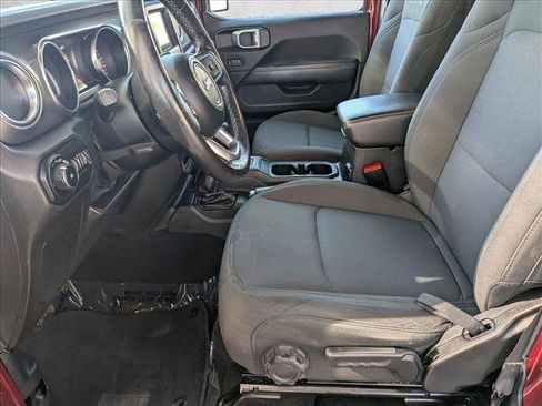 Used 2021 Jeep Wrangler Unlimited Sahara image 12