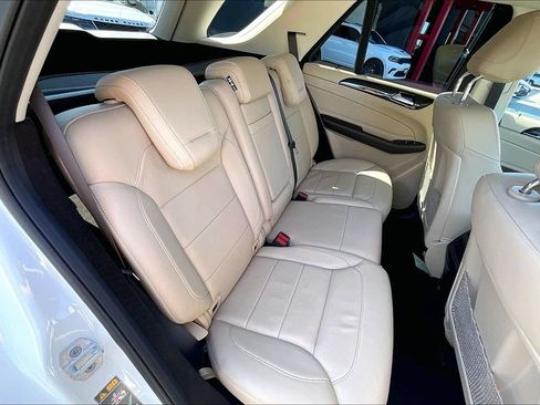 Used 2017 Mercedes-Benz GLE 43 AMG 4MATIC image 10