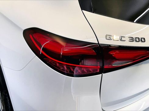 Certified 2026 Mercedes-Benz GLC 300 4MATIC image 28