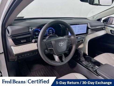 Used 2025 Toyota Camry XLE w/ Premium Plus Package image 19