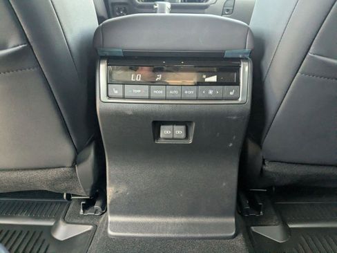 Certified 2025 Lexus GX 550 w/ Accessory Package (2T) image 18