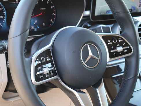 Used 2020 Mercedes-Benz GLC 300 4MATIC Coupe image 21