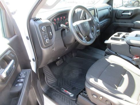 Certified 2024 Chevrolet Silverado 1500 Custom Trail Boss w/ LPO, Dark Essentials Package AWD/4WD image 16