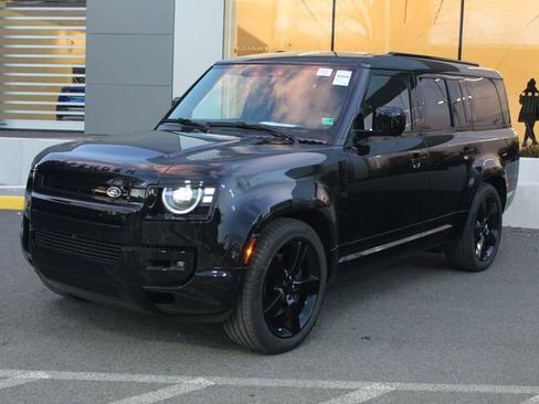 New 2026 Land Rover Defender 130 X-Dynamic SE image 1