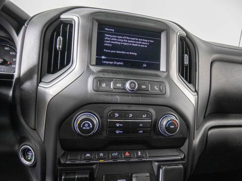 Used 2024 Chevrolet Silverado 1500 Custom image 21