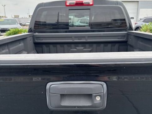 Used 2016 Chevrolet Colorado Z71 w/ Z71 Midnight Edition AWD/4WD image 3