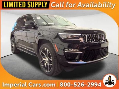 Used 2023 Jeep Grand Cherokee Summit AWD/4WD image 1