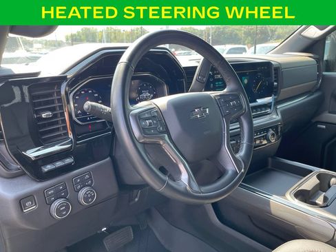 Used 2024 Chevrolet Silverado 2500 ZR2 w/ Technology Package AWD/4WD image 19