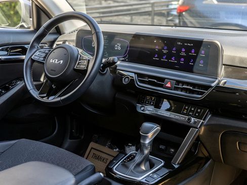Used 2025 Kia Seltos S FWD image 36