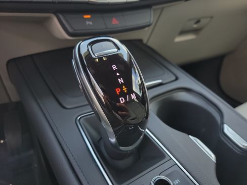 Certified 2023 Cadillac XT4 Luxury FWD image 27