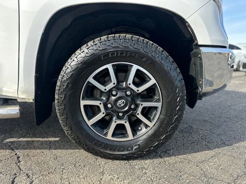Used 2017 Toyota Tundra Limited w/ Limited Premium Package image 6