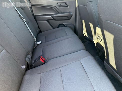 Used 2023 Chevrolet Colorado Trail Boss w/ Technology Package image 28