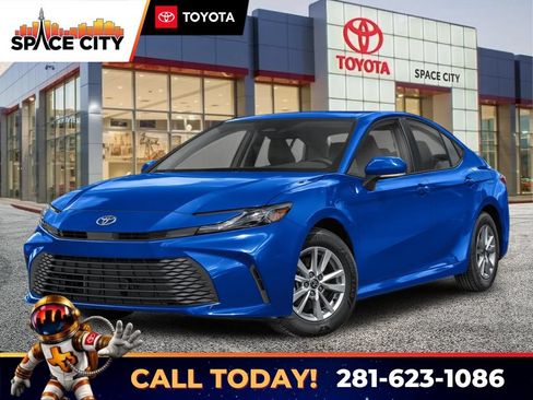 Certified 2025 Toyota Camry LE FWD image 1