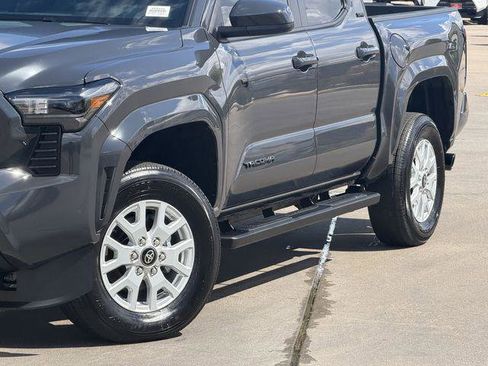 Certified 2026 Toyota Tacoma SR5 AWD/4WD image 3