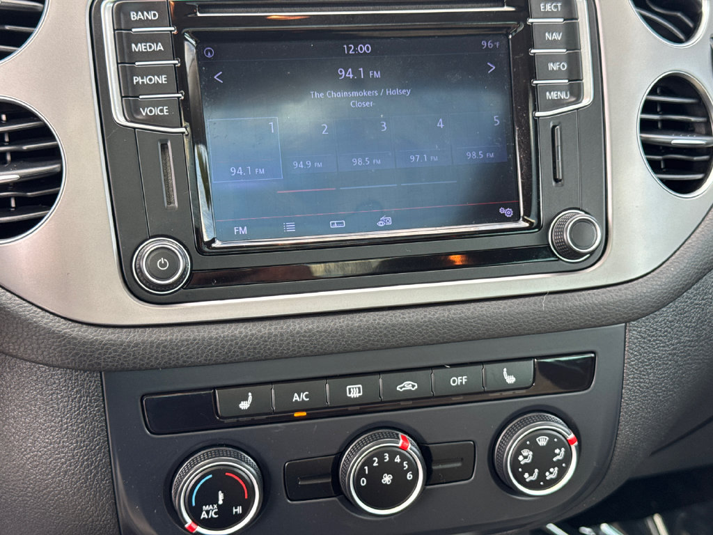 Used 2016 Volkswagen Tiguan SE FWD image 27