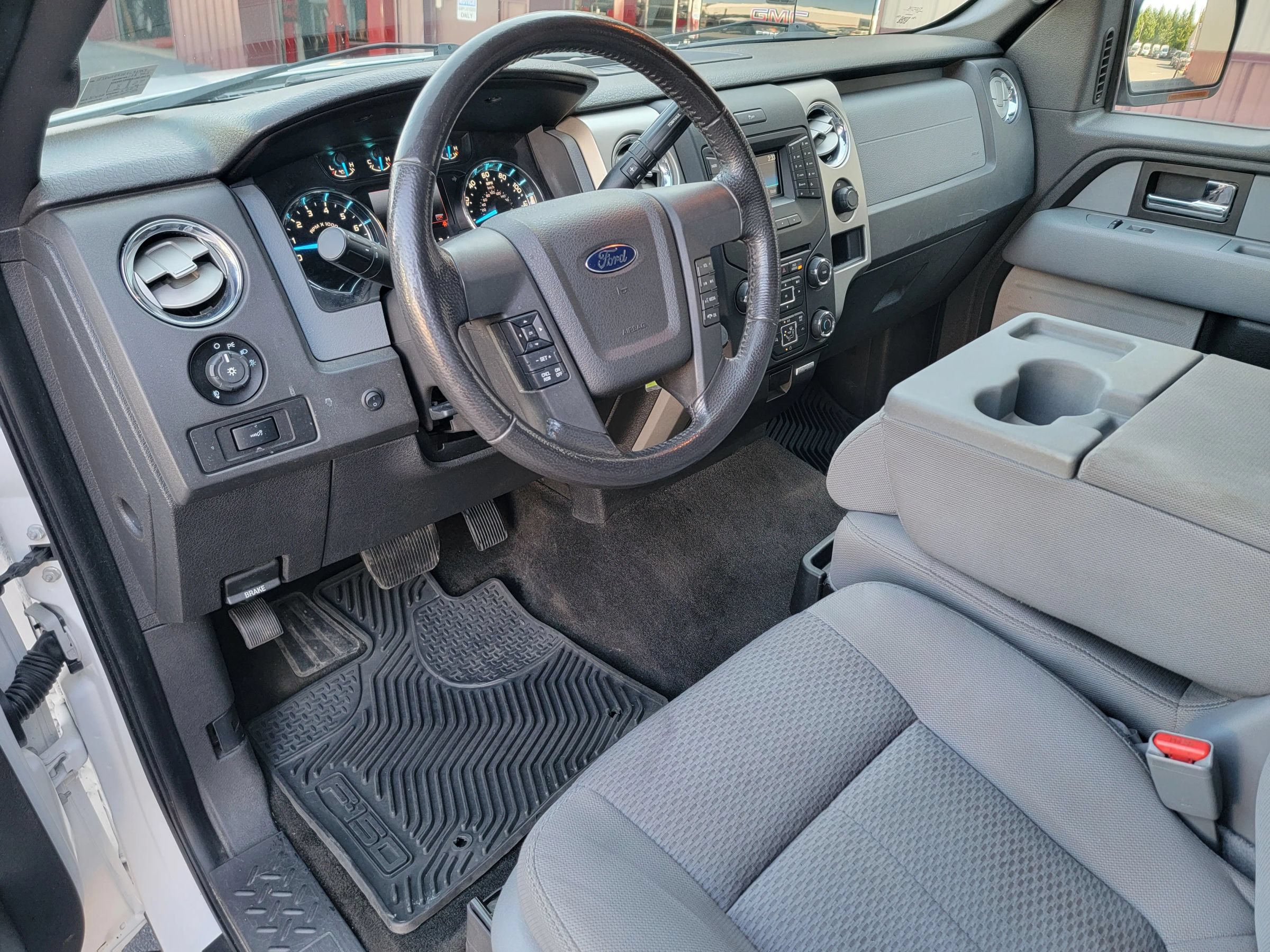Used 2014 Ford F150 XLT w/ Equipment Group 301A Mid AWD/4WD image 8