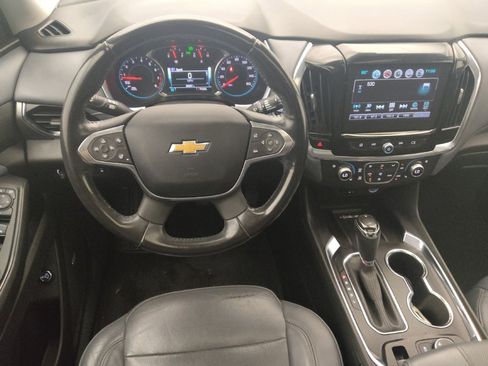 Used 2018 Chevrolet Traverse Premier w/ Driver Confidence II Package FWD image 22