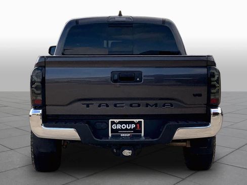 Used 2023 Toyota Tacoma TRD Off-Road AWD/4WD image 5