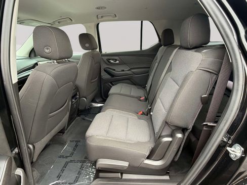 Used 2021 Chevrolet Traverse LS FWD image 24
