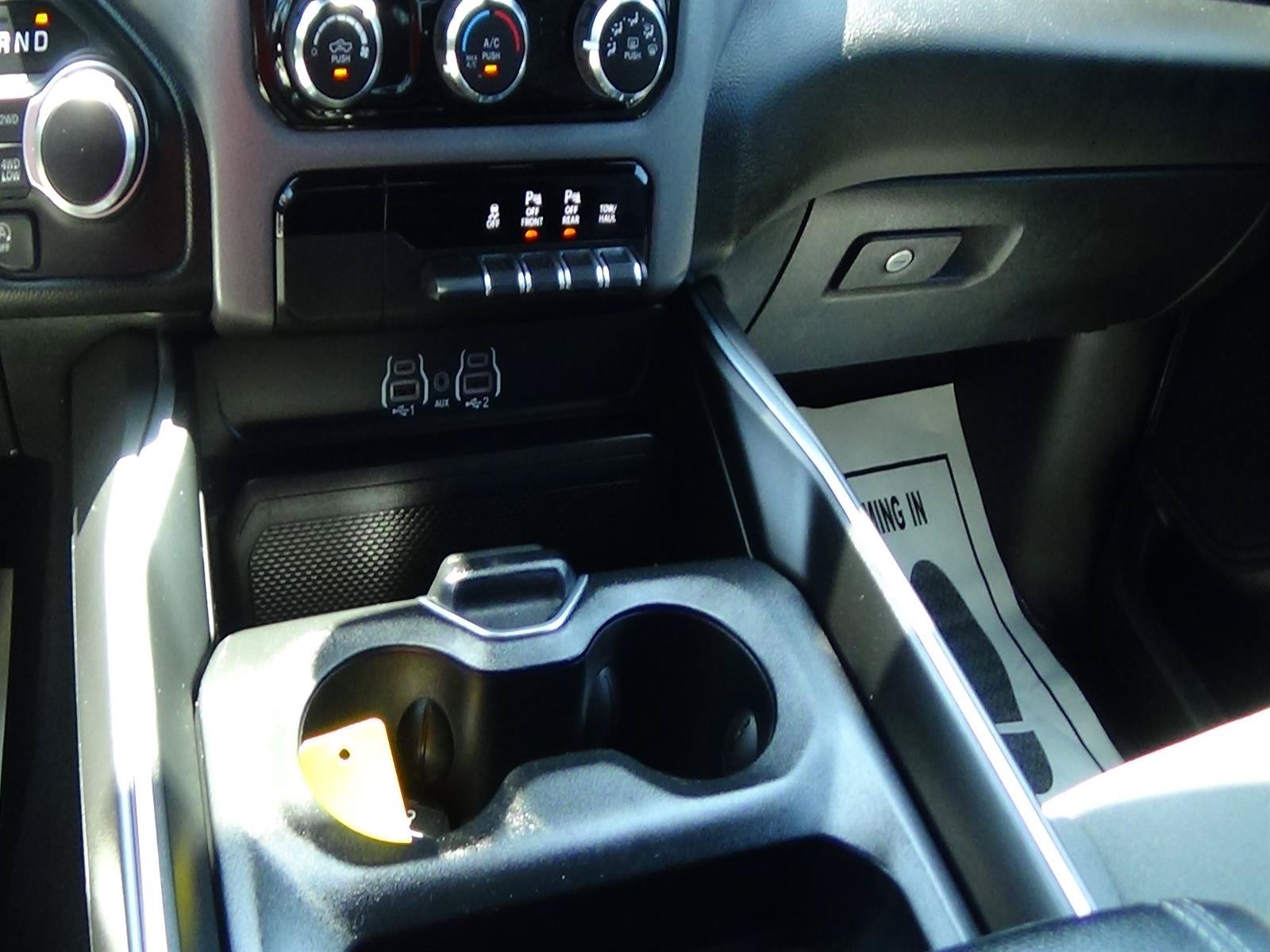 Used 2025 RAM 1500 Big Horn AWD/4WD image 33