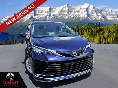 Used 2022 Toyota Sienna XLE w/ XLE Plus Package